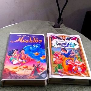 VHS Video tape pair disney Aladdin and snow white